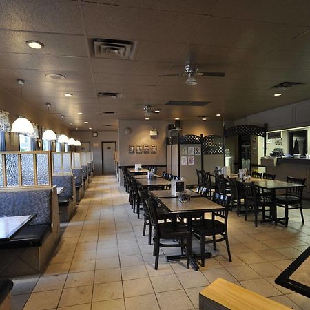 Beaverlodge Motor Inn 外观 照片